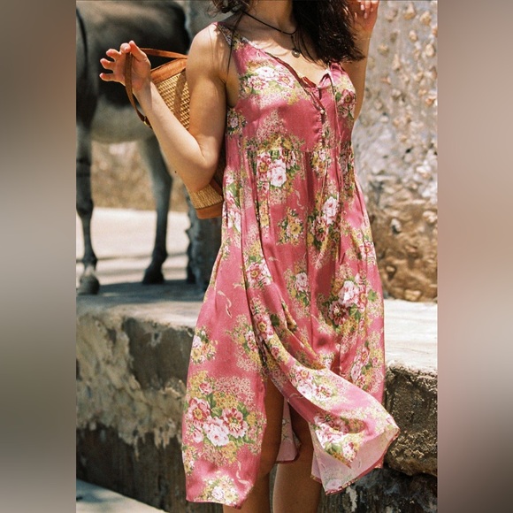 Auguste the Label - Picture 2 of 9